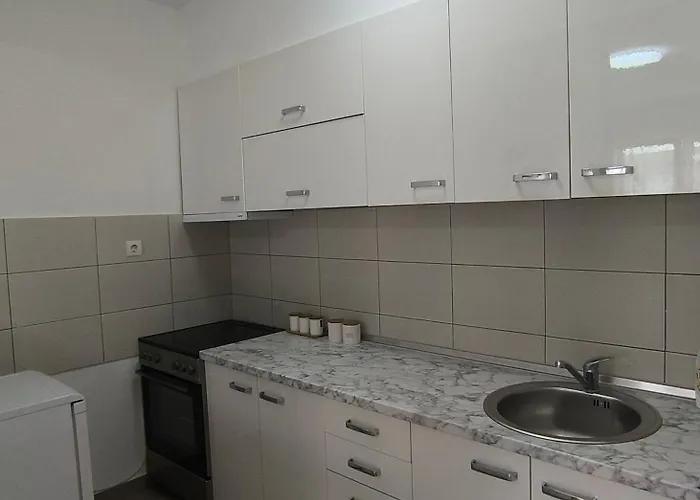 Apartment Suncana Oaza *